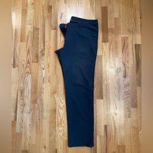 Lululemon Mens flexible dress pants. Dark Blue. 38 waist
